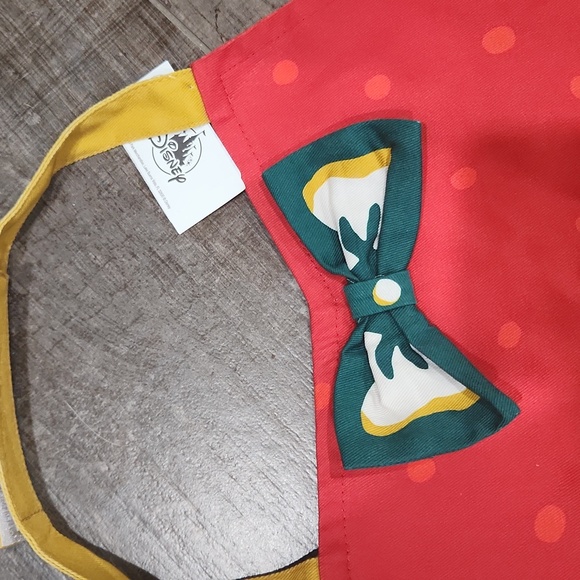 Disney Christmas Kids Apron NWT - Picture 3 of 4